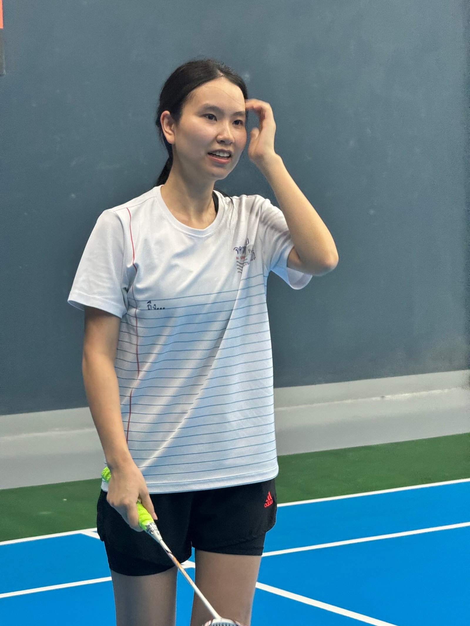 intermediate badminton player